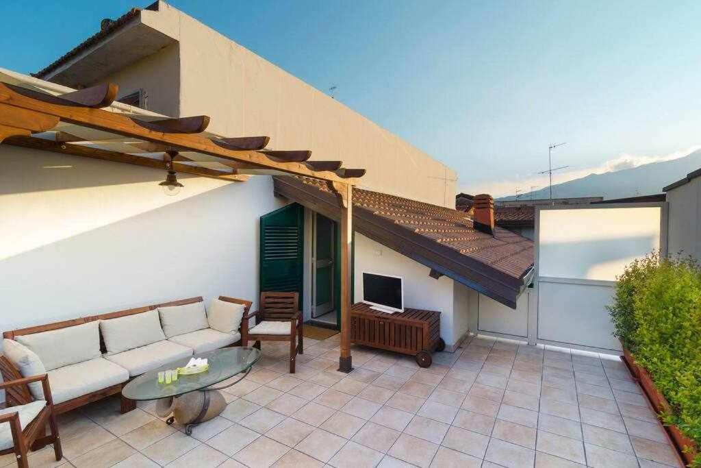 Casa Delle Zammare Fronte Mare Centro Storico Villa Riposto Buitenkant foto