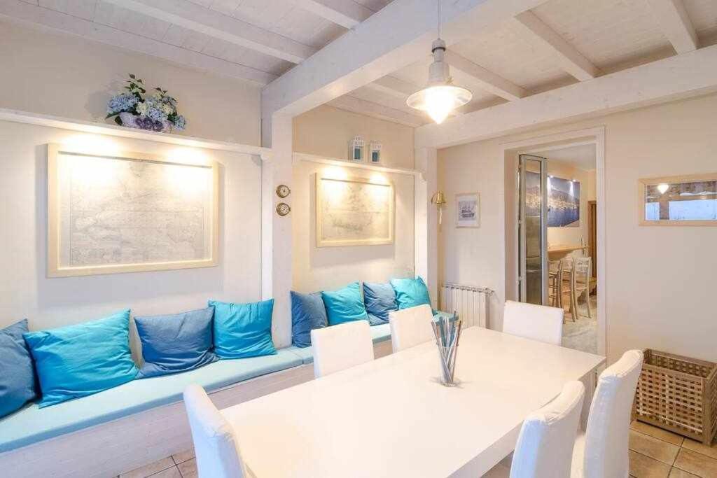 Casa Delle Zammare Fronte Mare Centro Storico Villa Riposto Buitenkant foto