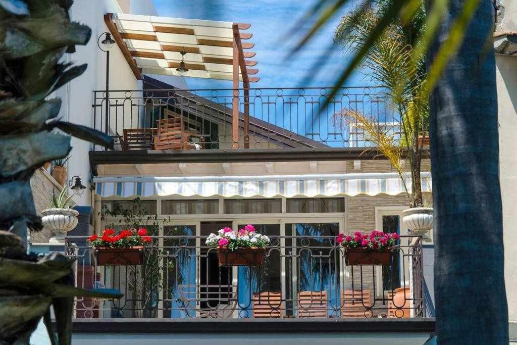 Casa Delle Zammare Fronte Mare Centro Storico Villa Riposto Buitenkant foto
