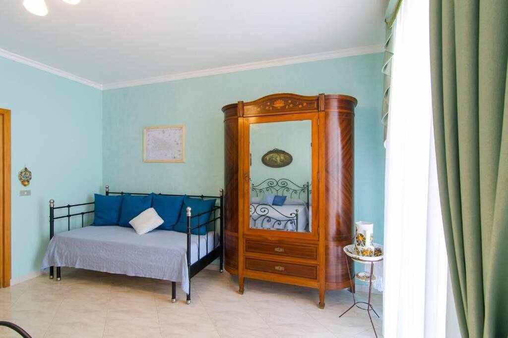 Casa Delle Zammare Fronte Mare Centro Storico Villa Riposto Buitenkant foto
